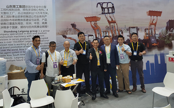 莱工.jpg 莱工.jpg